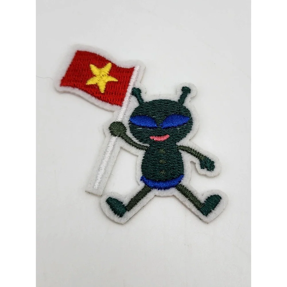LOT OF 3‎ ALIEN SPACE PATCHES